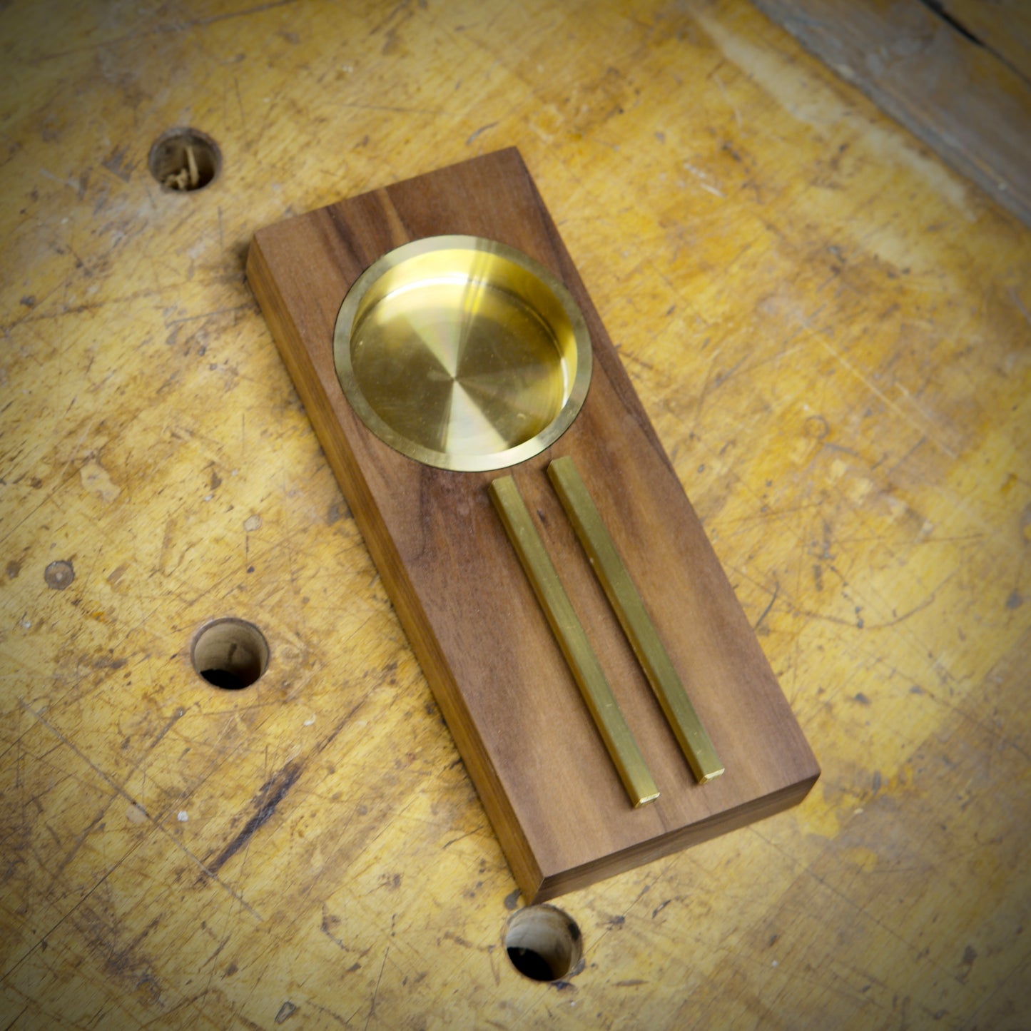 Aficion Studio No. 06 - Walnut